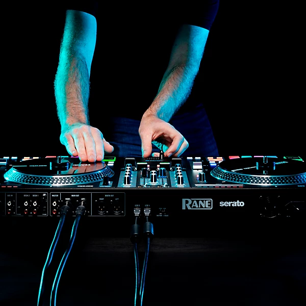 Rane Professional Motorized DJ Controller - Image 3