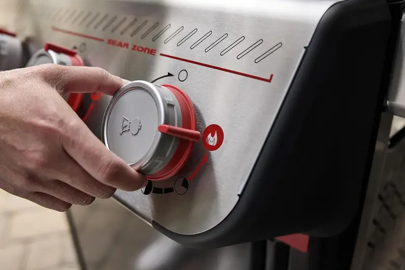 Weber 4-Burner Natural Gas Grill - Image 3