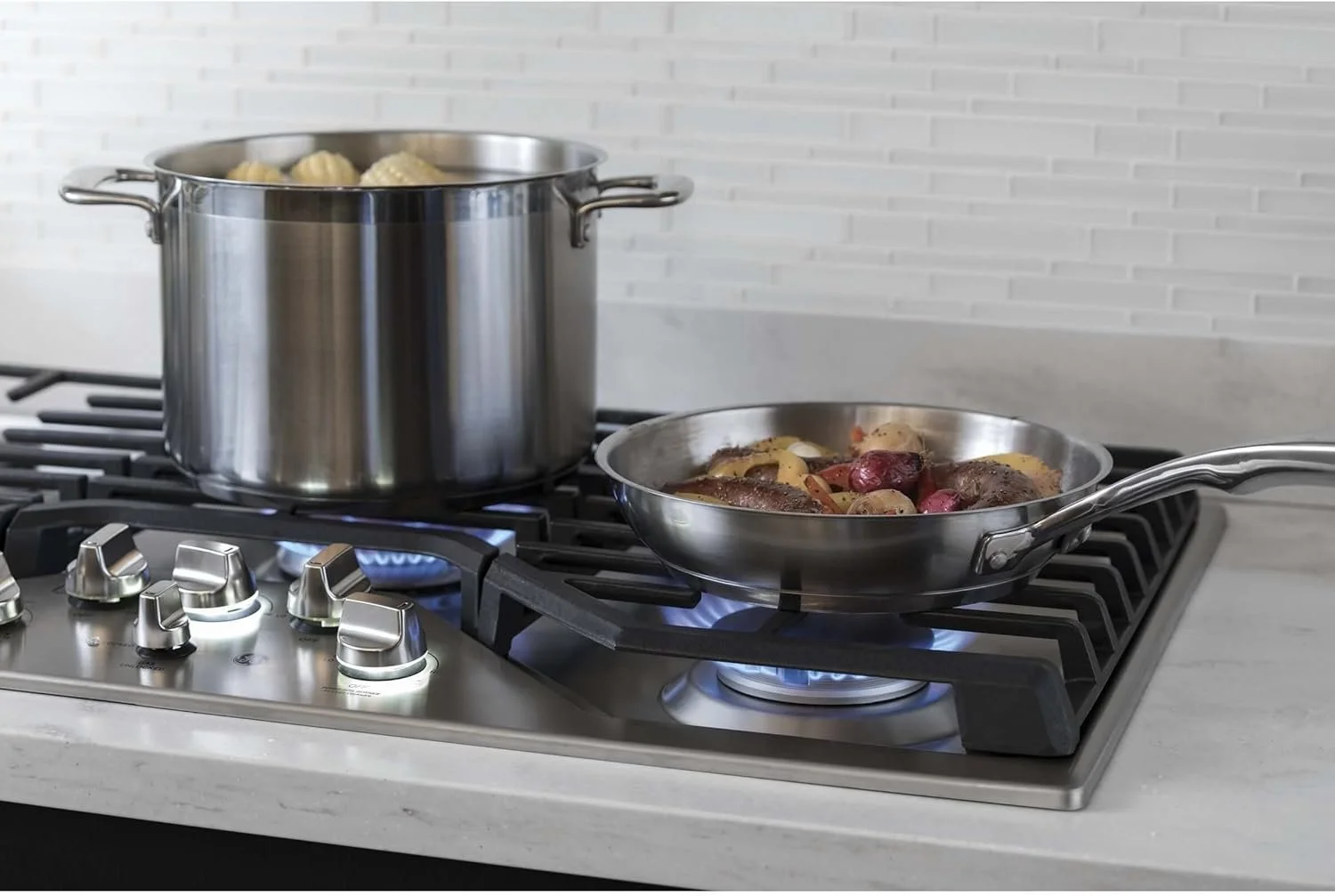 GE Profile 30 Inch Built-In Gas Cooktop - Image 5