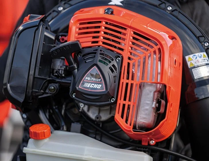 ECHO Professional Gas Backpack Leaf Blower - Image 2