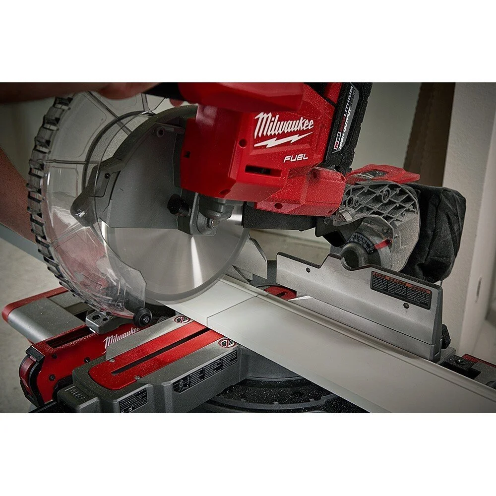 Milwaukee Dual-Bevel Sliding Compound Miter Saw - Image 3