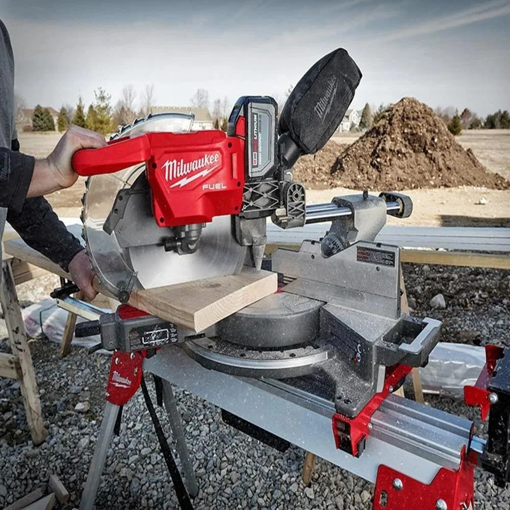 Milwaukee Dual-Bevel Sliding Compound Miter Saw - Image 2
