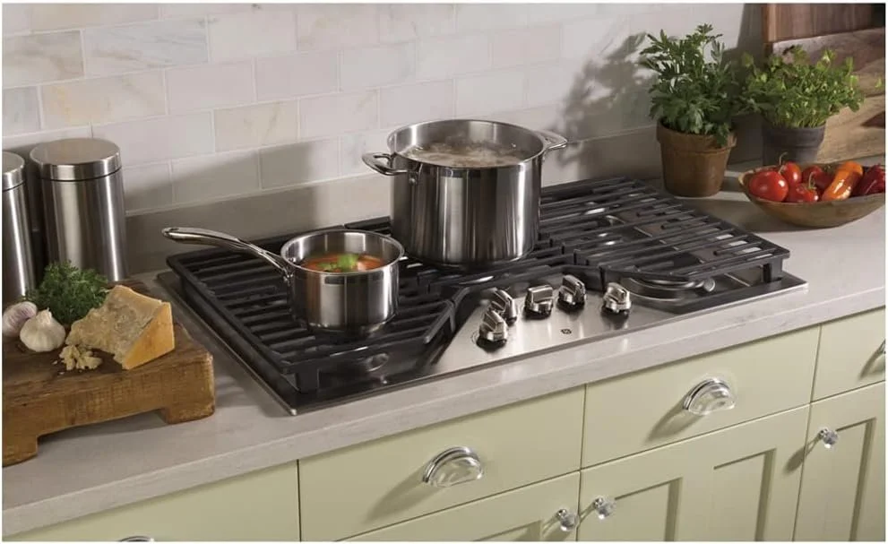 GE 36 Inch Built-In Gas Cooktop - Image 2