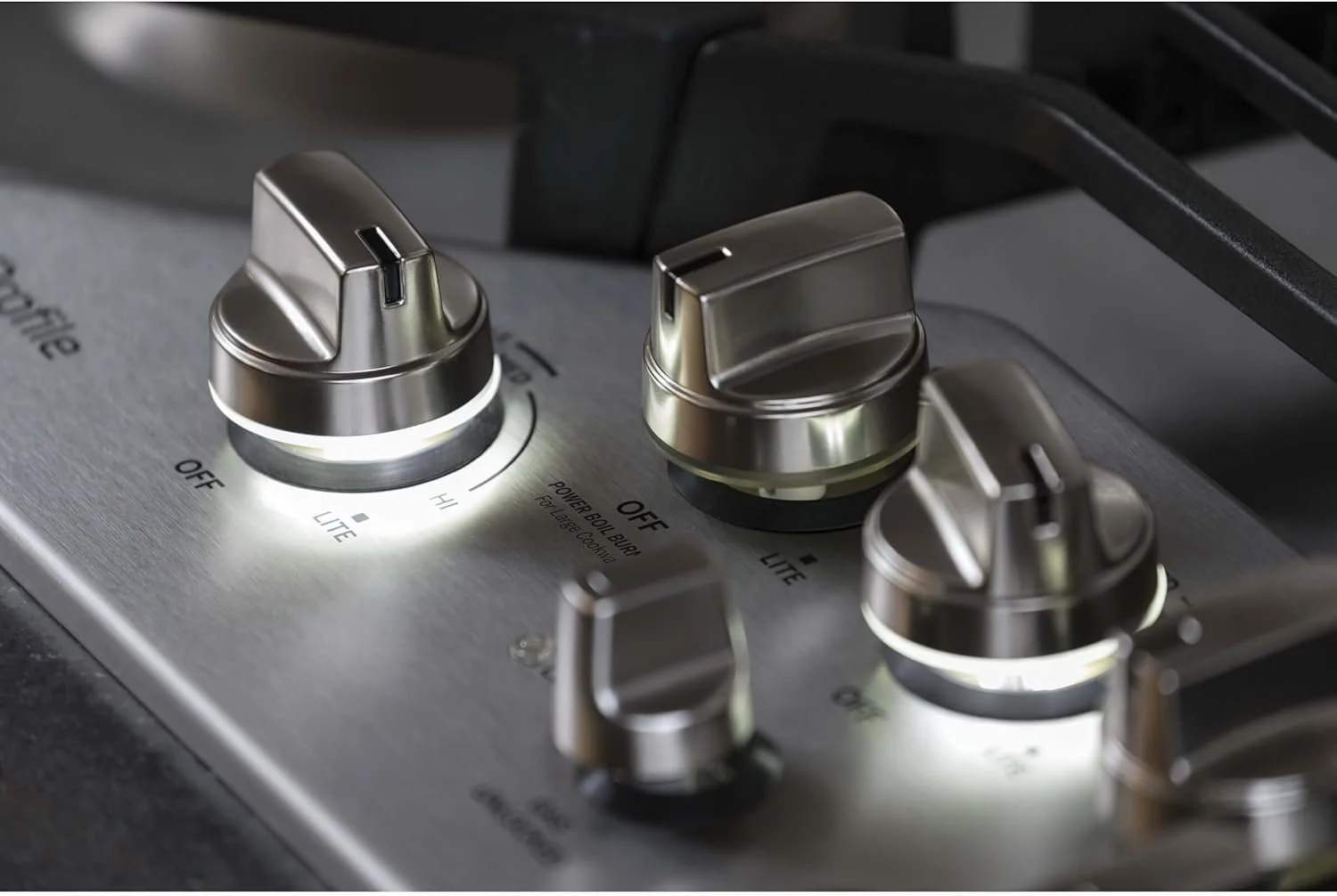GE Profile 36 Inch Built-In Gas Cooktop - Image 3